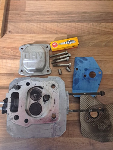 Complete honda cylinder head - complete,