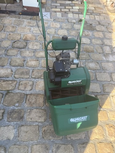 Qualcast classic petrol - qualcast, 35s