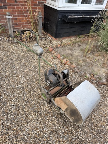 Cylinder lawn mower - jp,